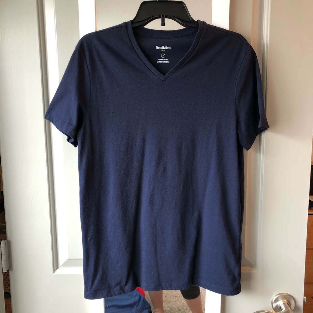navy blue tee